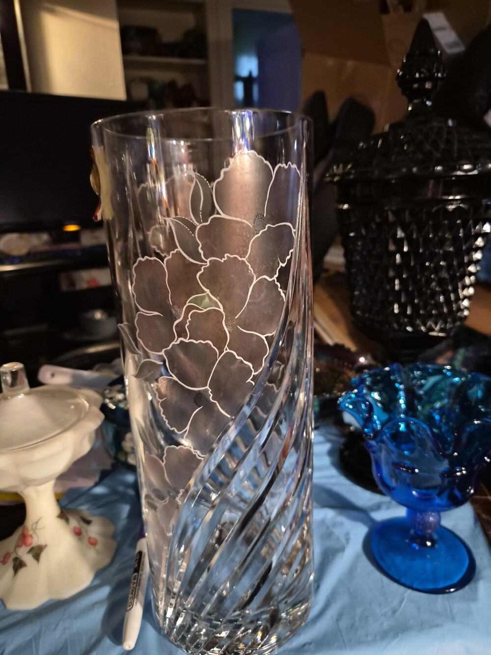 Vintage Anna Hutte Lead 24%crystal vase Clear Glass With A Frosted Floral...